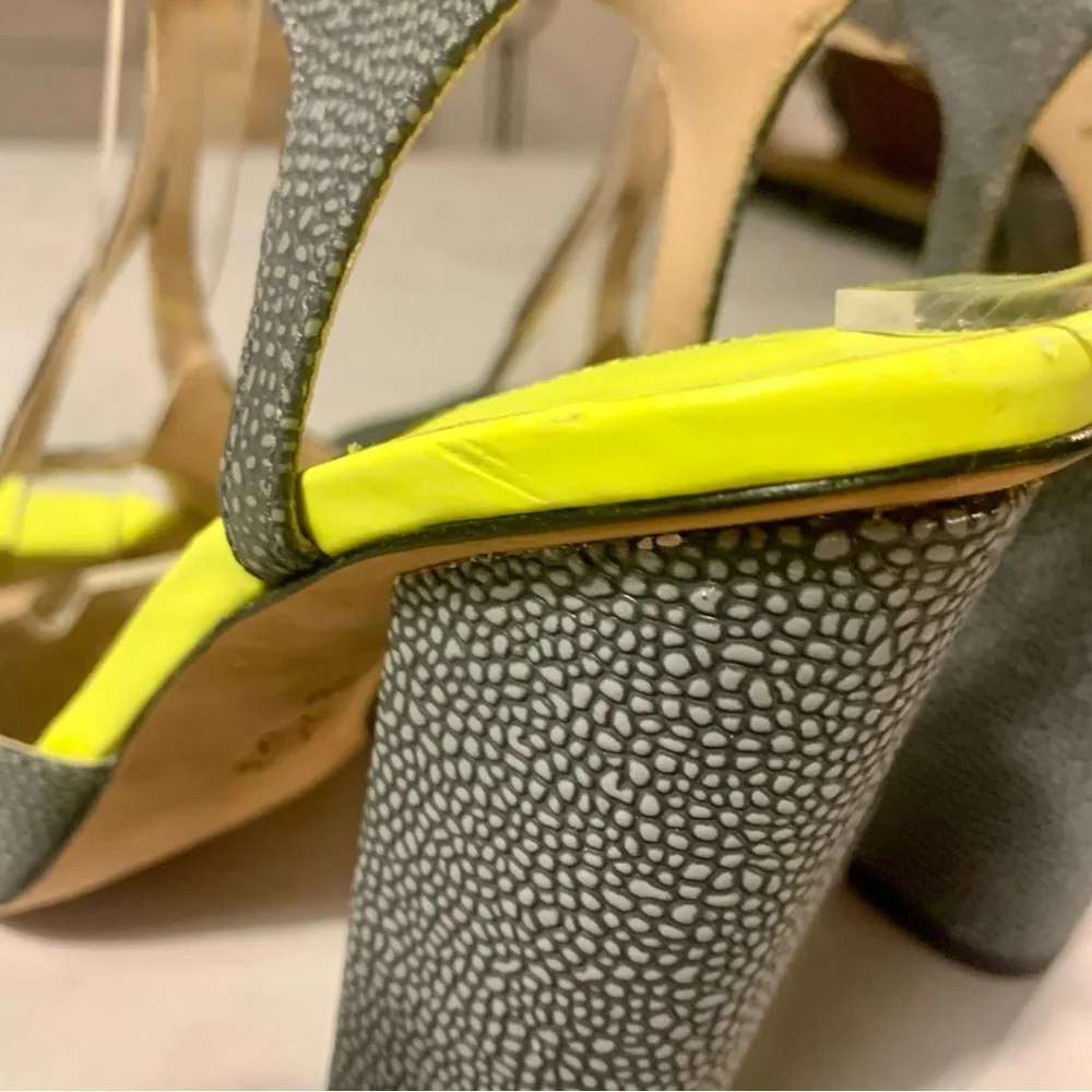 Joan & David Dadallina Gray Yellow Textured Leather T-Strap Peep Toe Sandal Sz 6